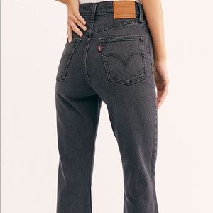 Levi’s Ribcage Flare Jeans